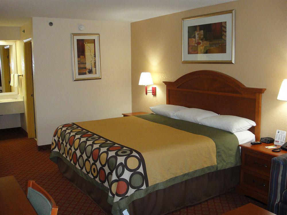 Super 8 By Wyndham Prattville Montgomery Extérieur photo